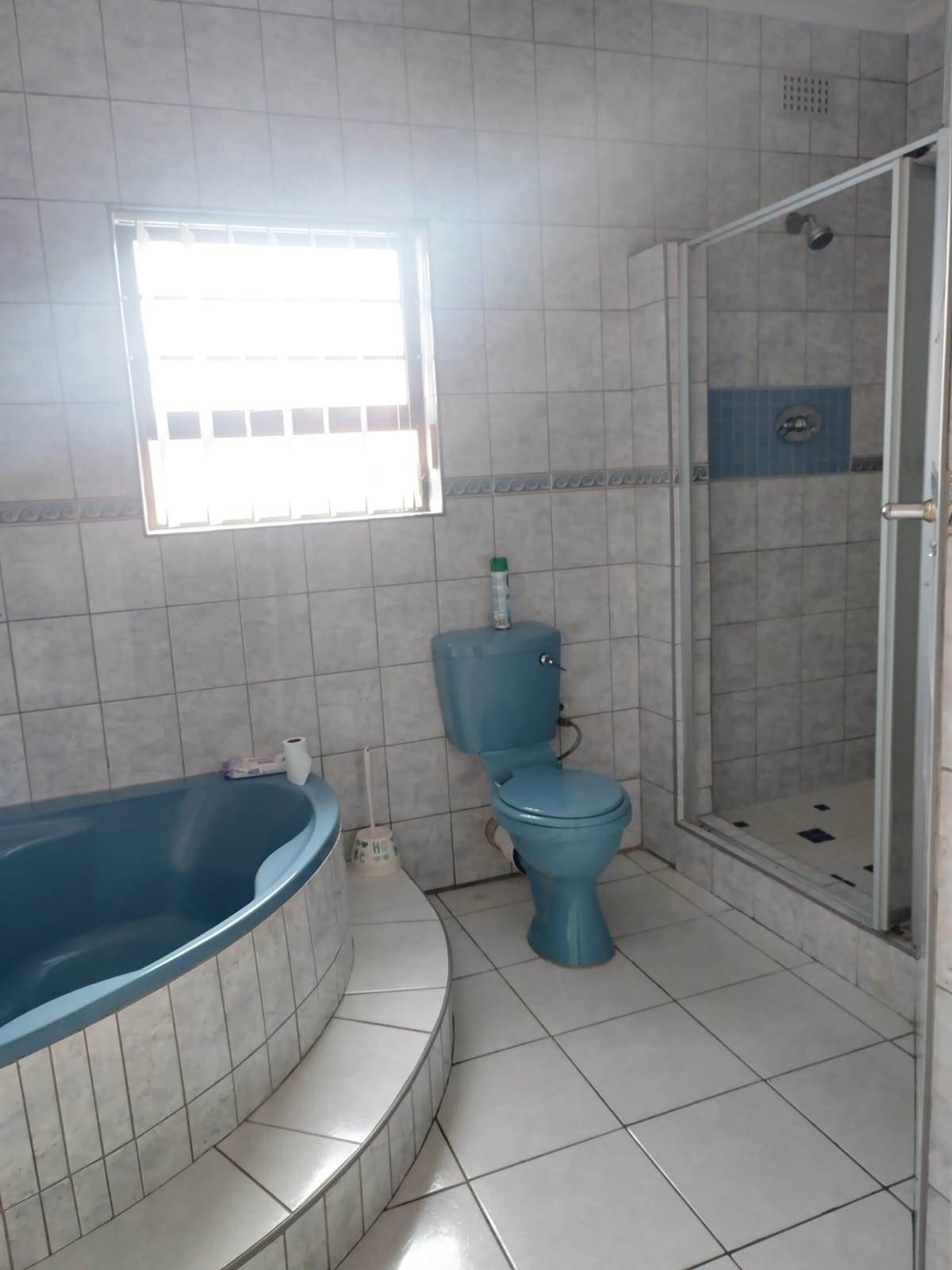4 Bed House in Empangeni photo number 16