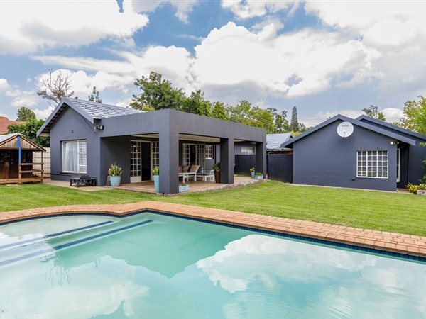 3 Bedroom House 3 Bedroom House