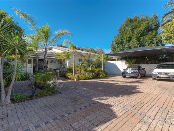 3 Bedroom House 3 Bedroom House