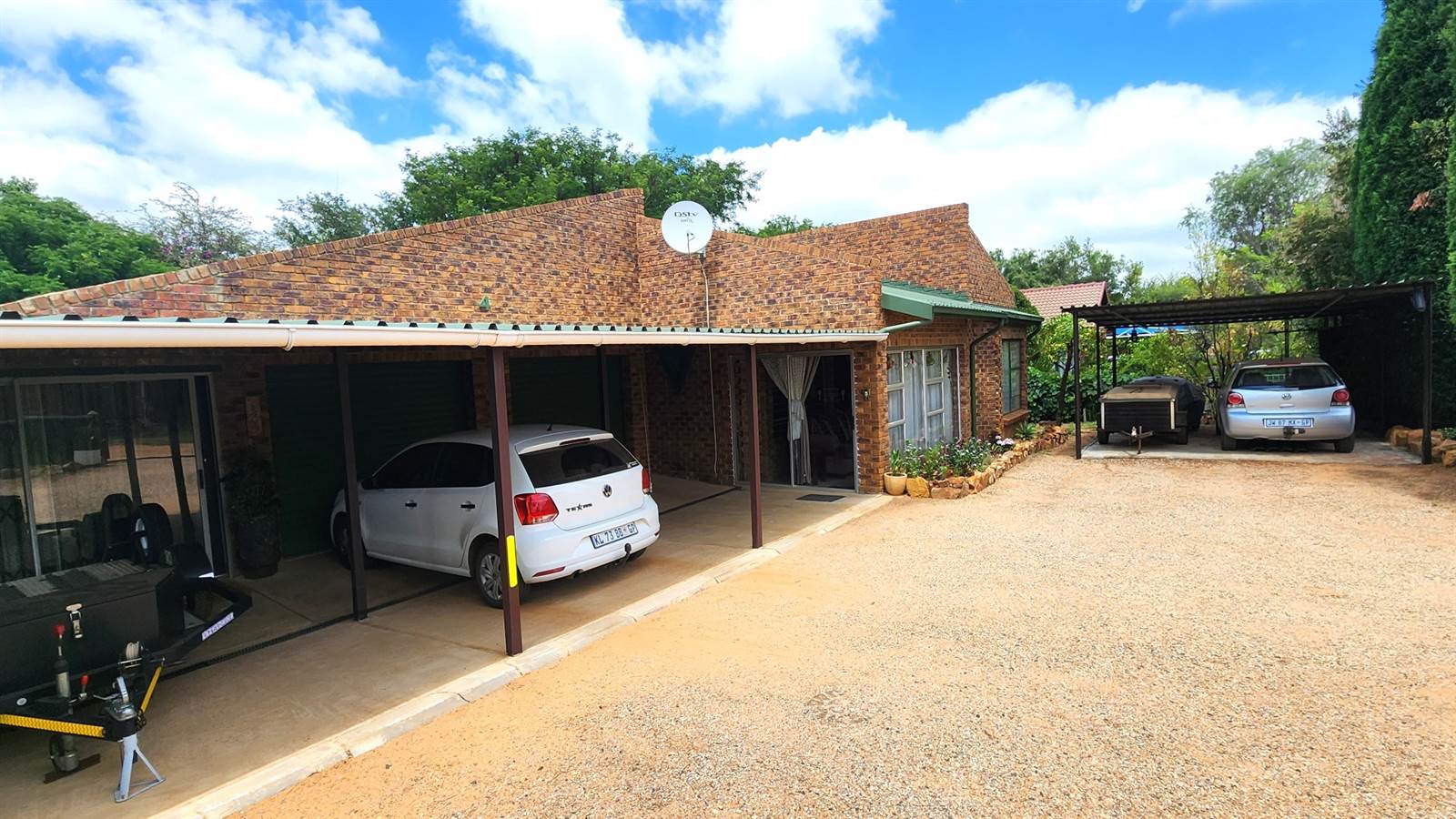 2 Bed House in Kleinfontein photo number 22