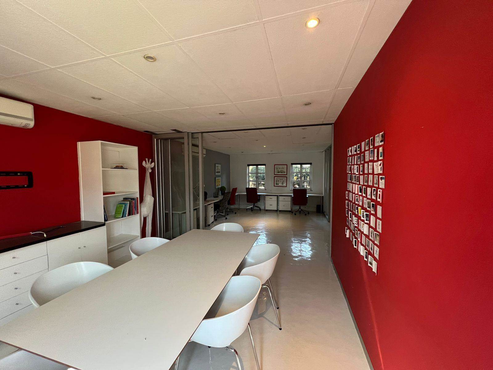 176  m² Commercial space in Rivonia photo number 11