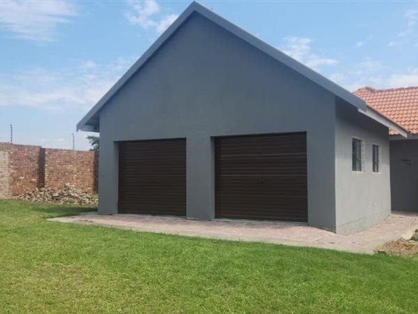 3 Bedroom House 3 Bedroom House