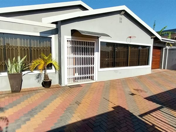 3 Bed House in Overport