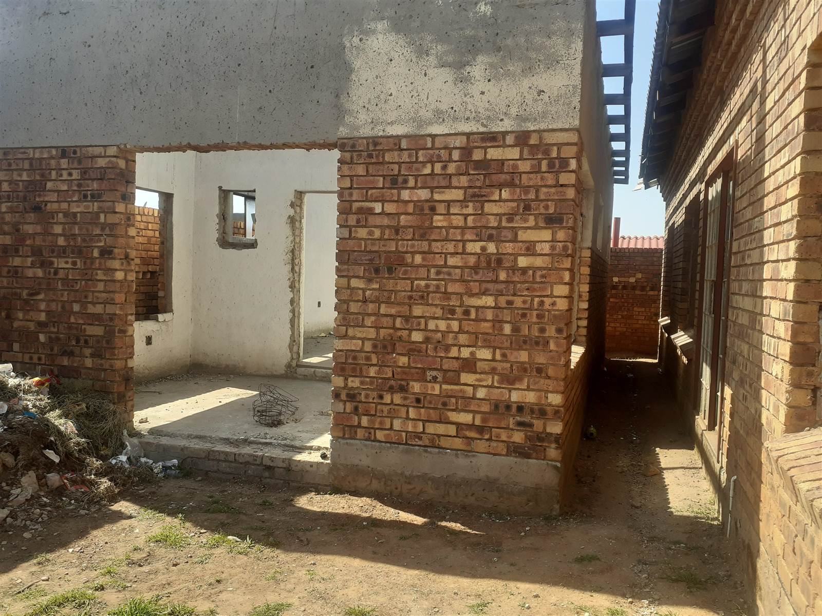 6 Bed House in Kwa Thema photo number 15