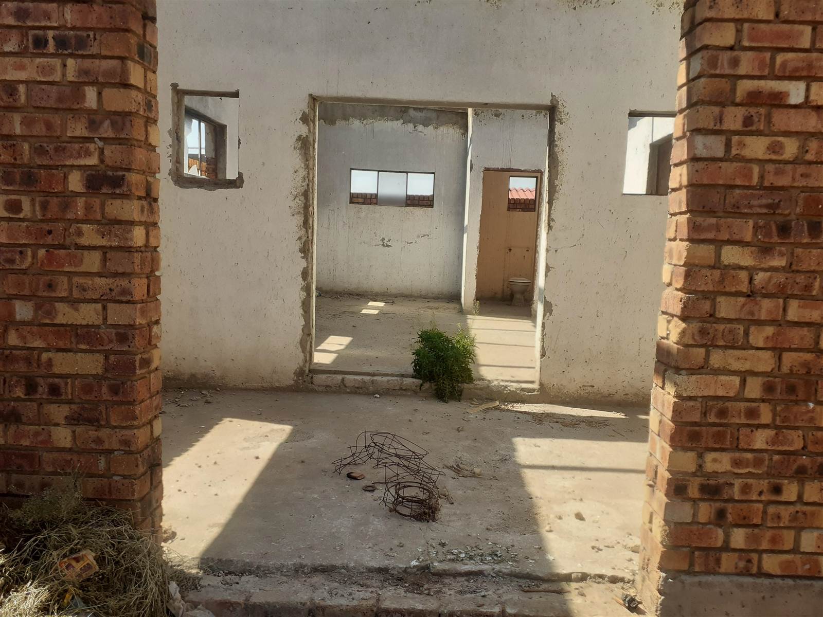6 Bed House in Kwa Thema photo number 16
