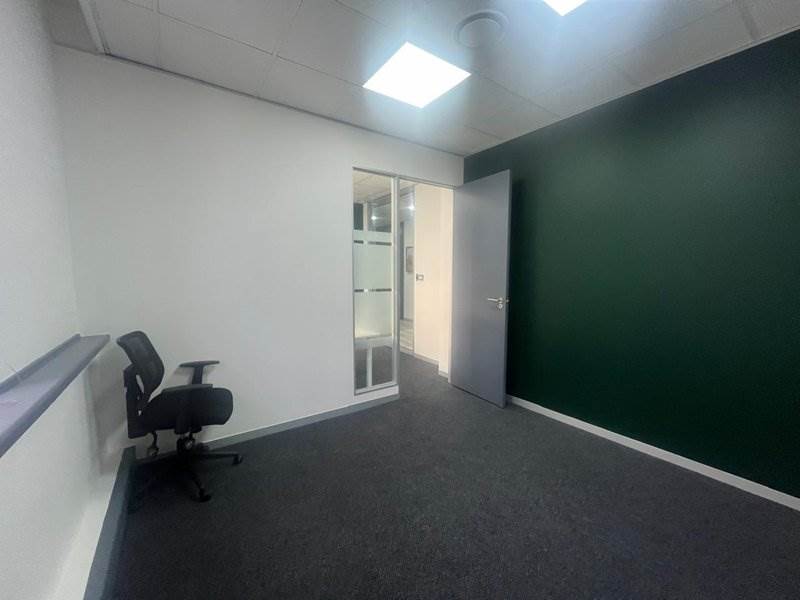 43  m² Office Space in Sandown photo number 15