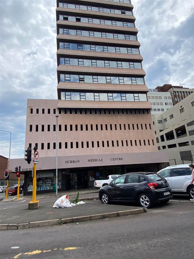 114  m² Office Space in Durban CBD photo number 8