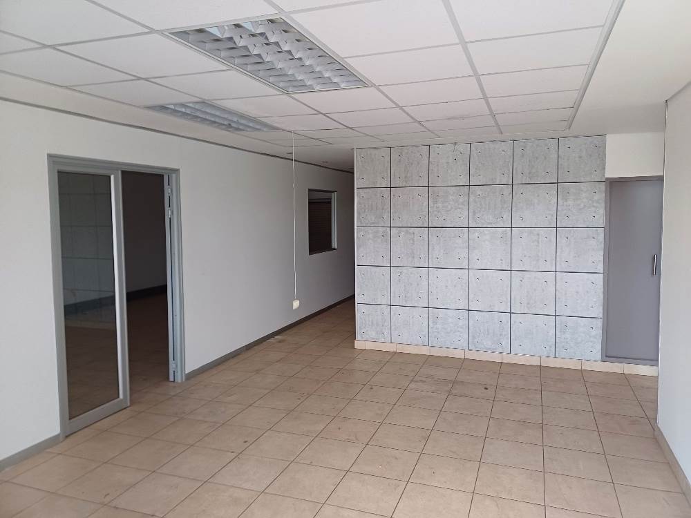 2356  m² Industrial space in Olifantsfontein photo number 7