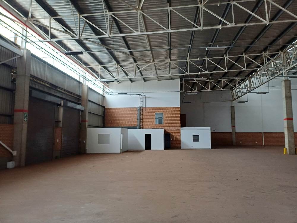 2356  m² Industrial space in Olifantsfontein photo number 17