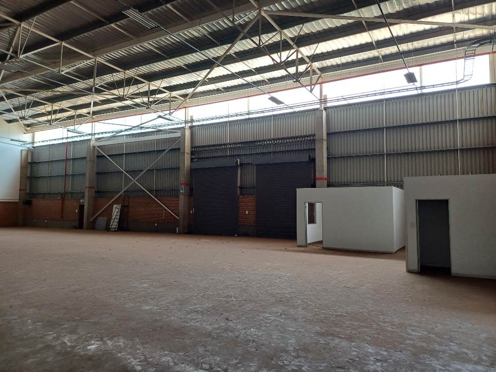 2356  m² Industrial space in Olifantsfontein photo number 15