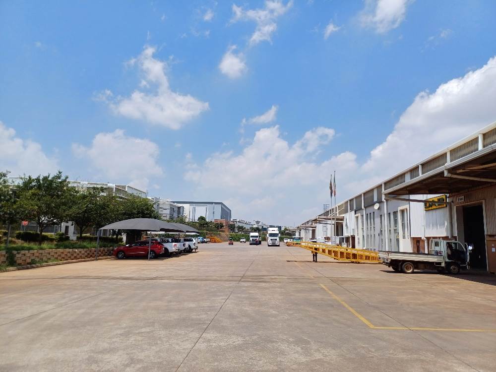 2356  m² Industrial space in Olifantsfontein photo number 22