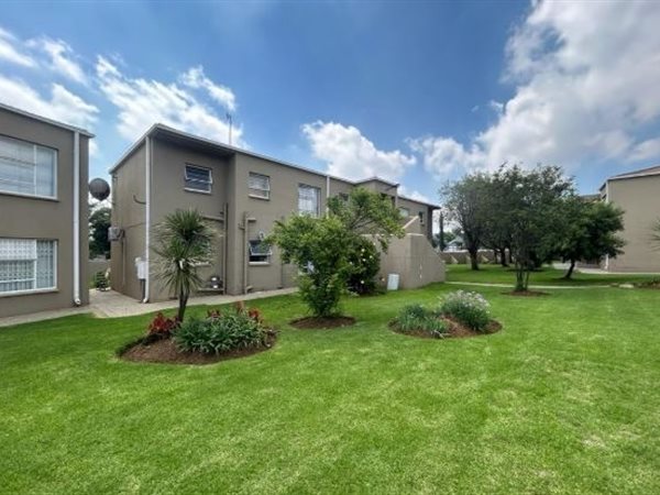 2 Bedroom Townhouse