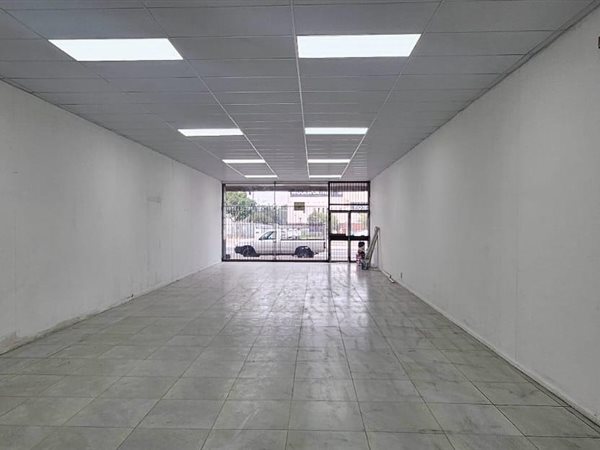 134  m² Retail Space