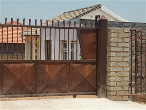 2 Bed House in Odinburg Gardens