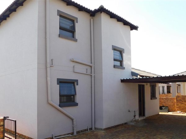 4 Bed Townhouse in Chantelle