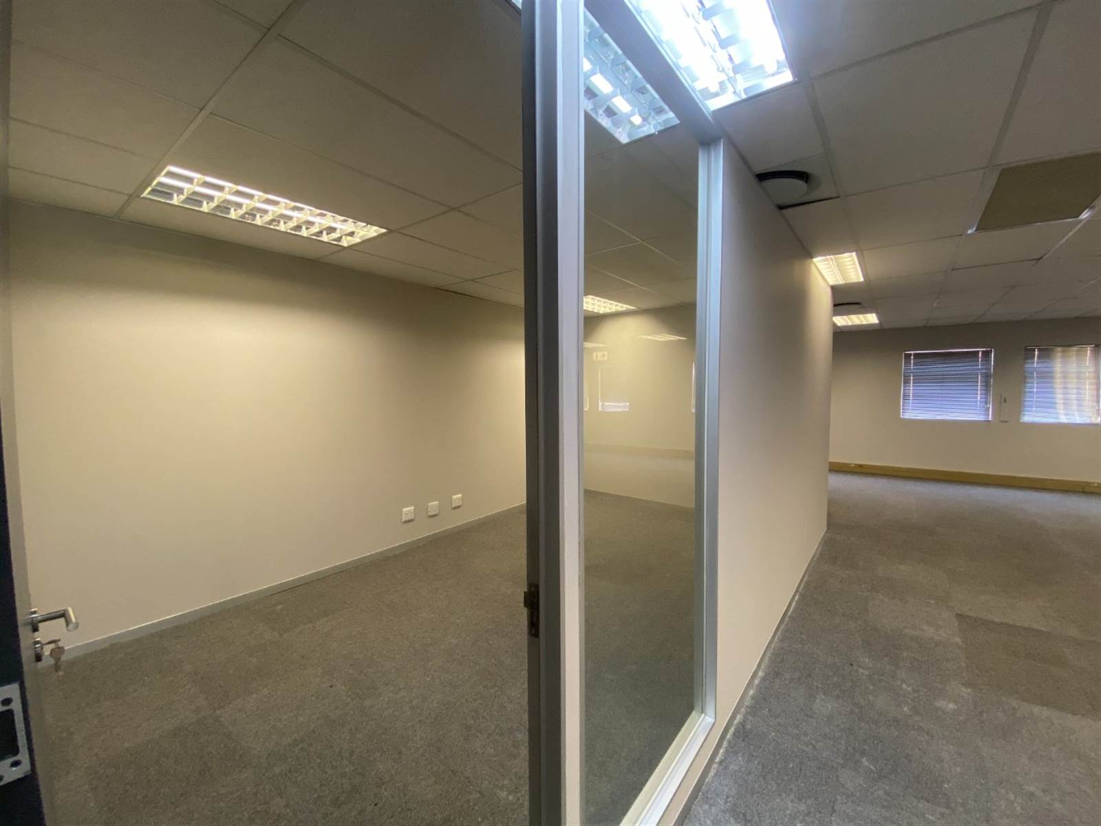 204  m² Office Space in Faerie Glen photo number 6