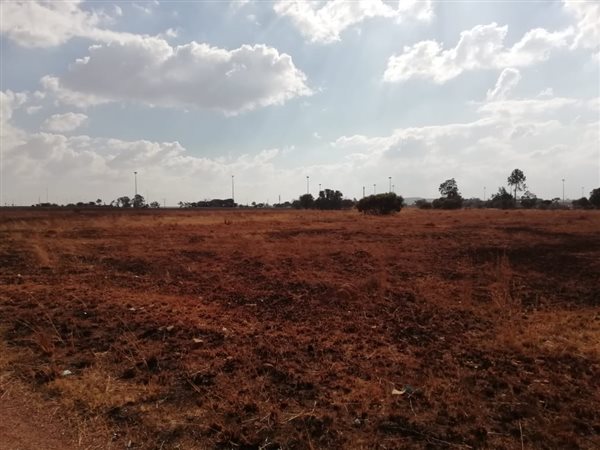 2.7 ha Land available in Meyerton