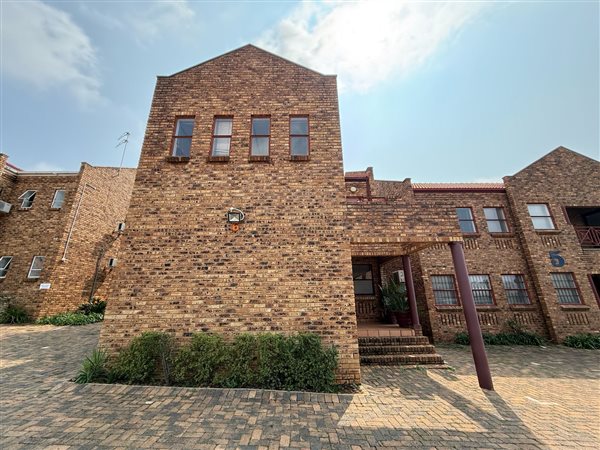 240 m² Commercial space 240 m² Commercial space