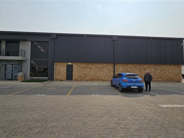 515  m² Industrial space