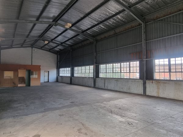 414  m² Industrial space in Congella