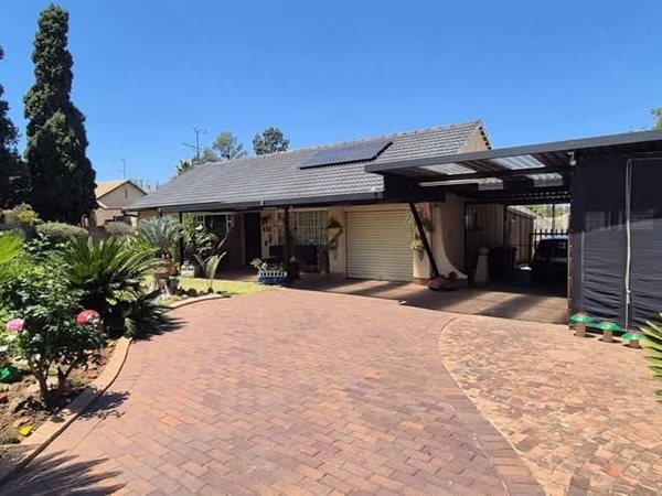 3 Bedroom House 3 Bedroom House
