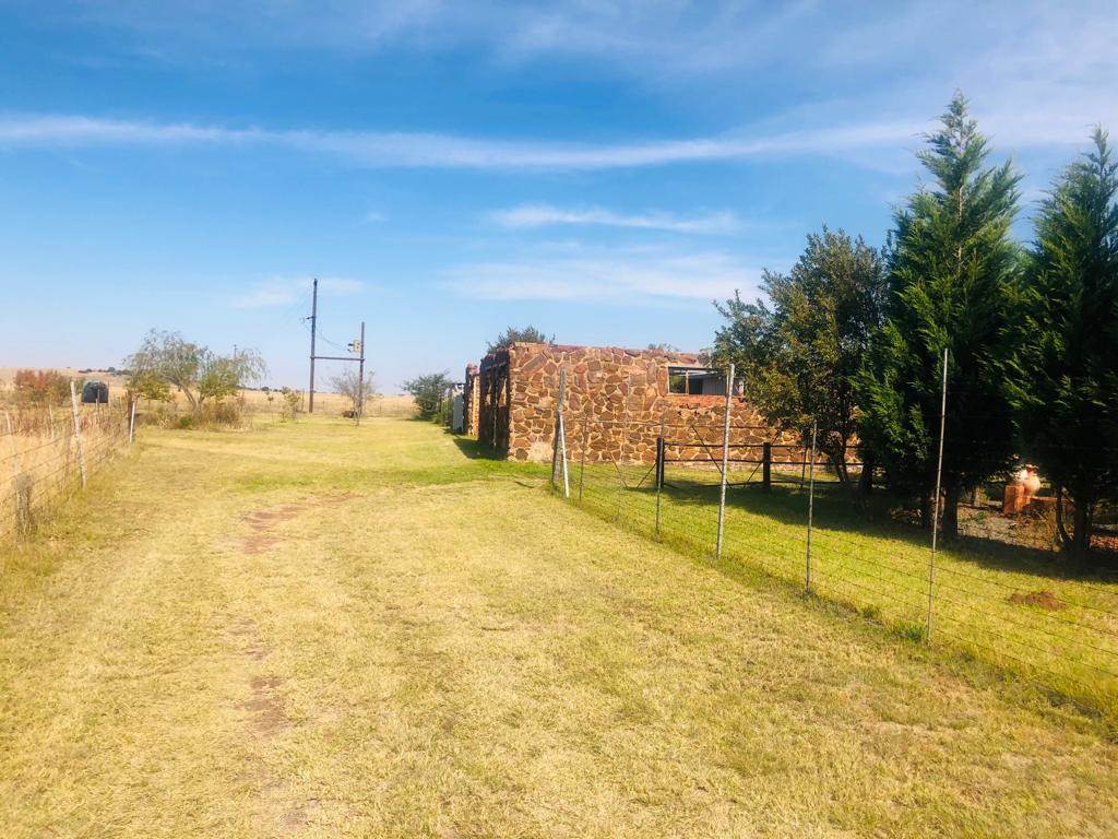 1.7 ha Farm in Koster photo number 6