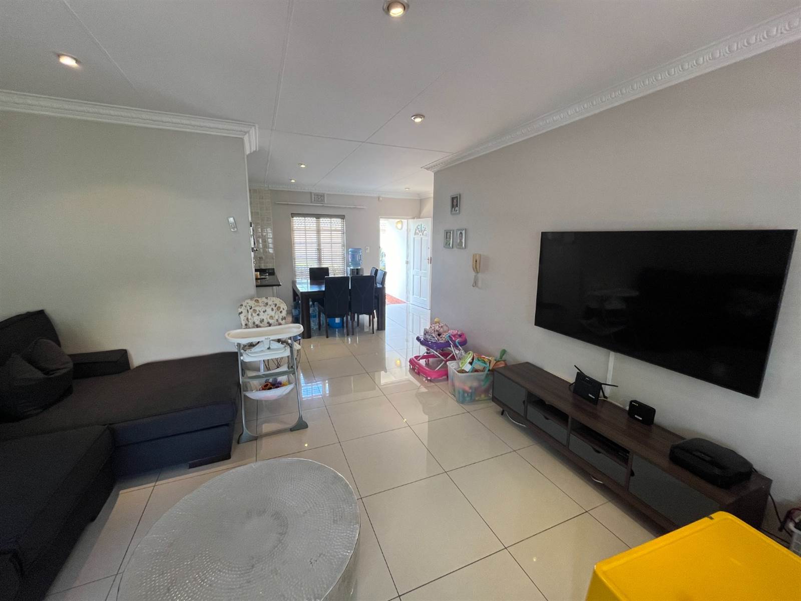 3 Bed Townhouse in Mt Edgecombe photo number 7
