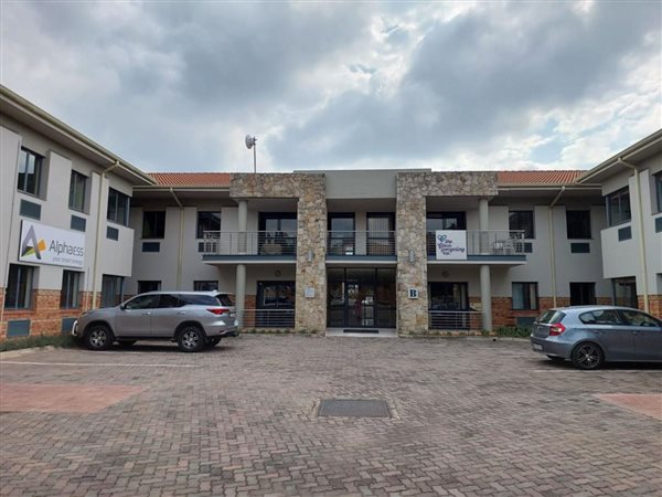 245  m² Commercial space