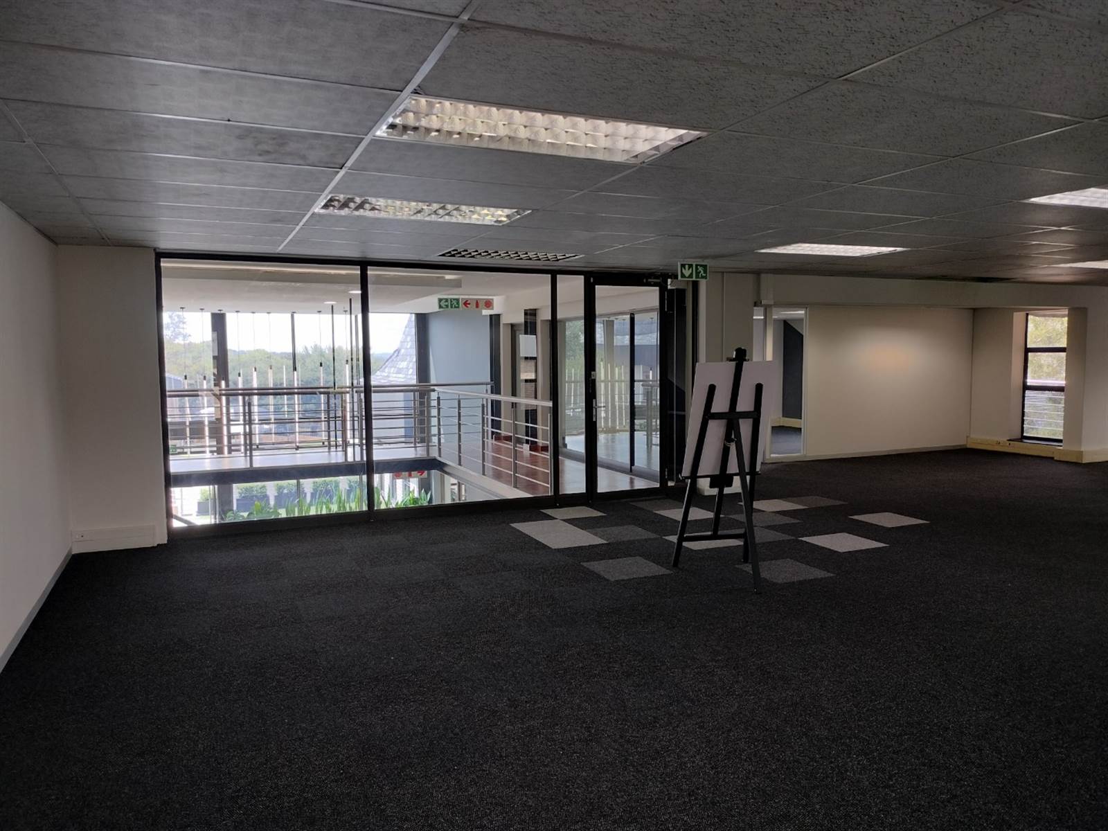292  m² Commercial space in Sandown photo number 7