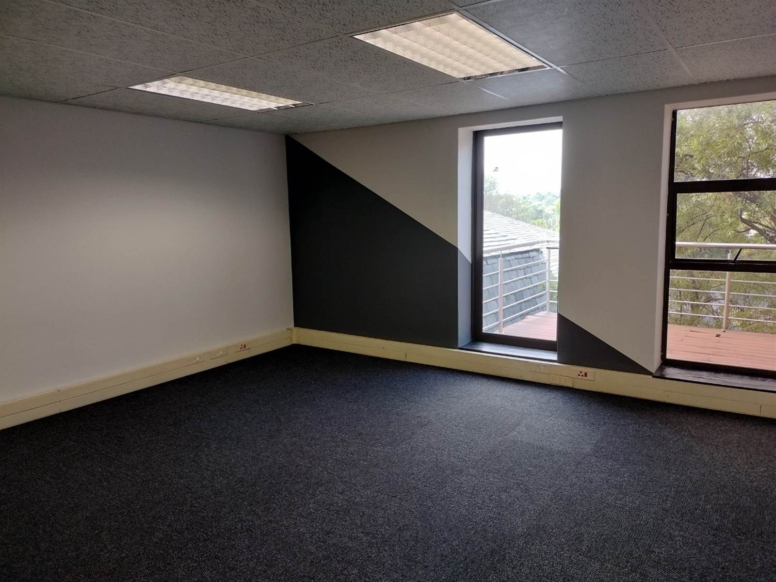 292  m² Commercial space in Sandown photo number 12