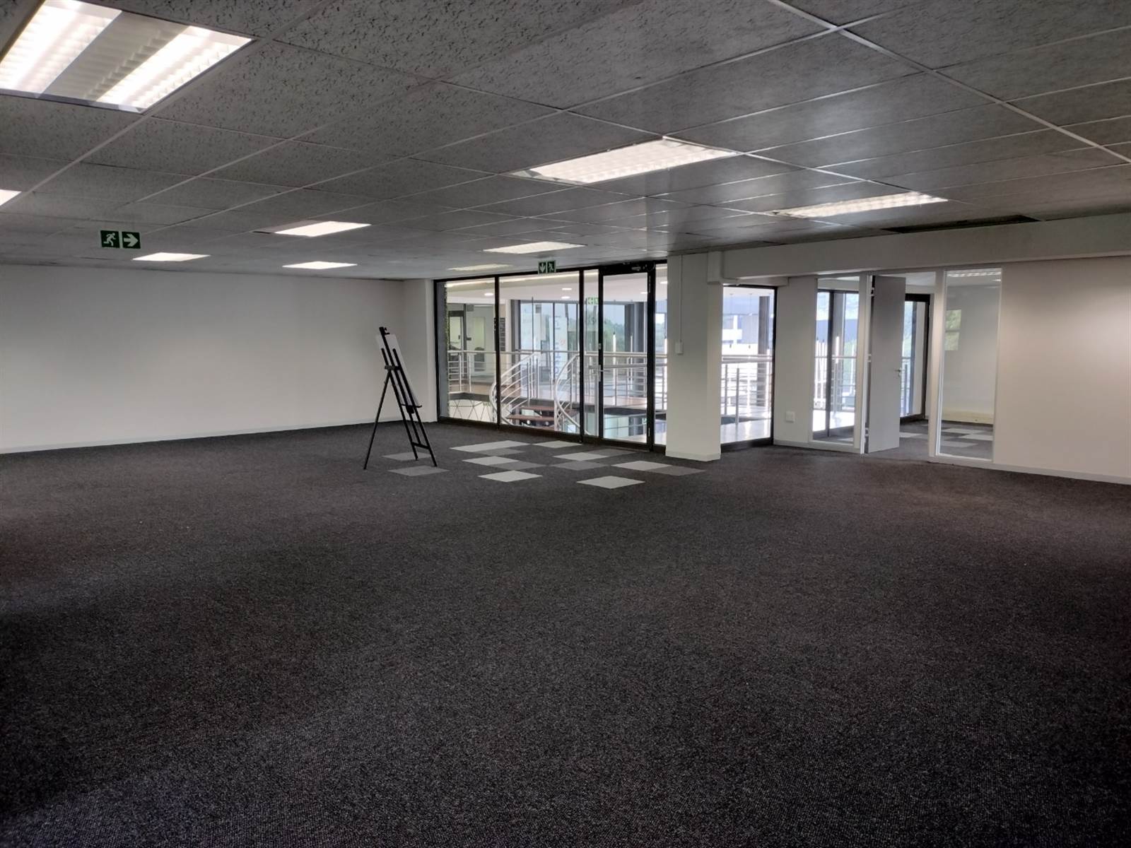 292  m² Commercial space in Sandown photo number 9