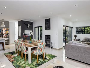 3 Bed House in Olympus AH