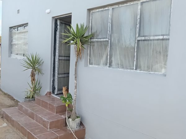 4 Bedroom House 4 Bedroom House