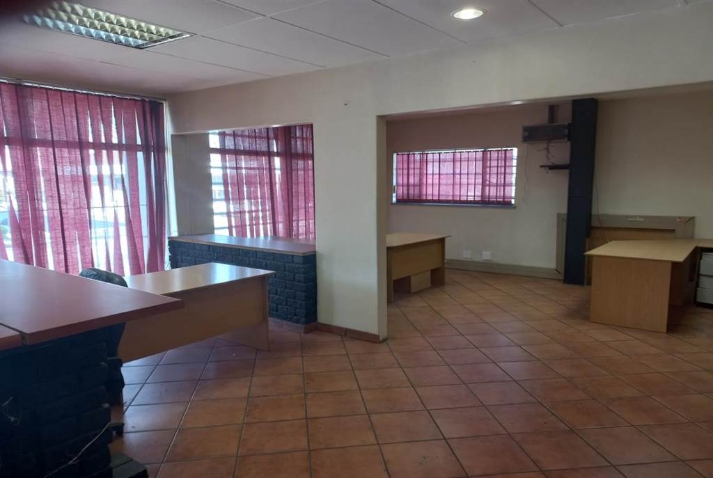 1200  m² Commercial space in Alberton photo number 8