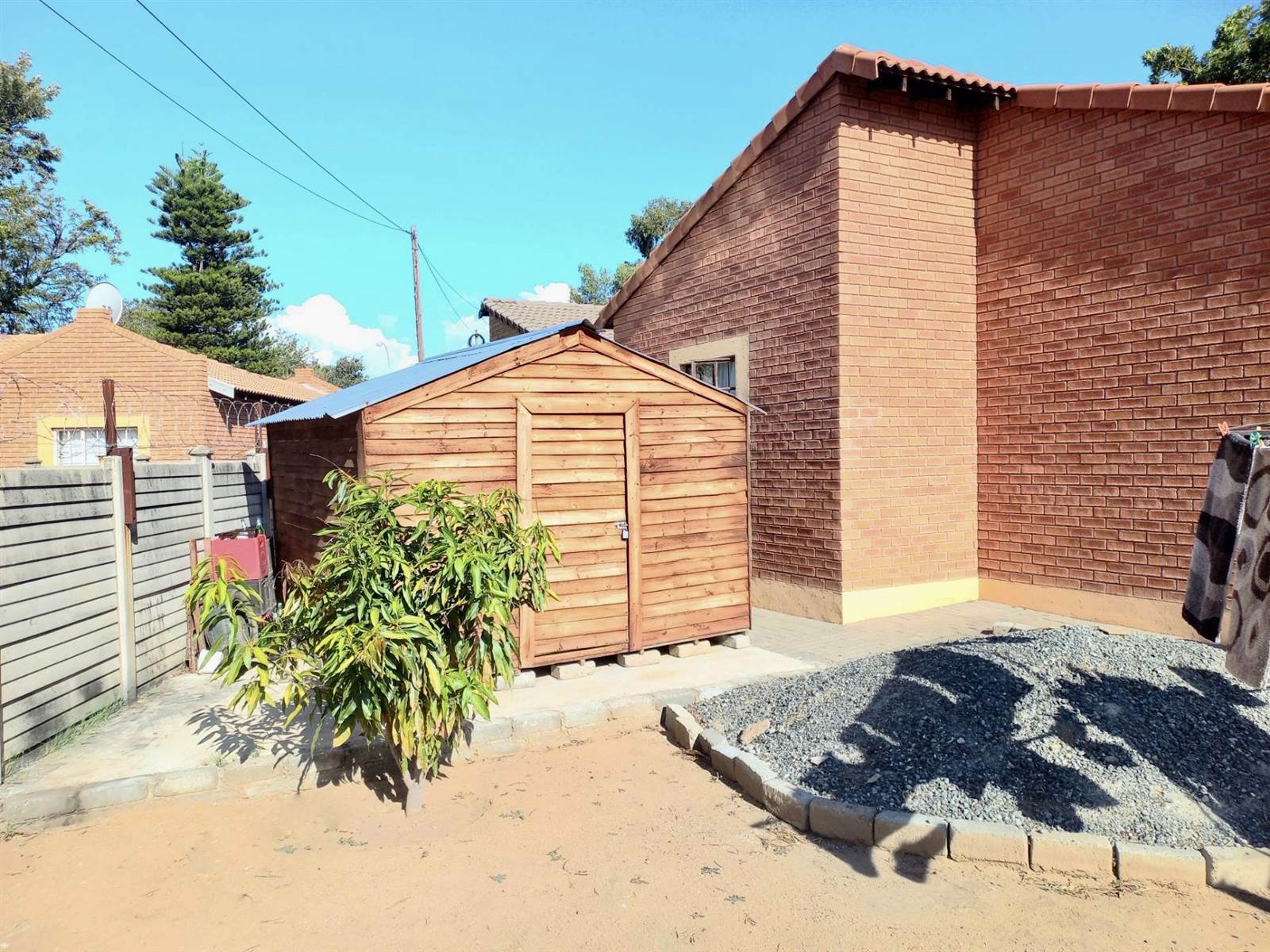 3 Bed House in Protea Park photo number 24