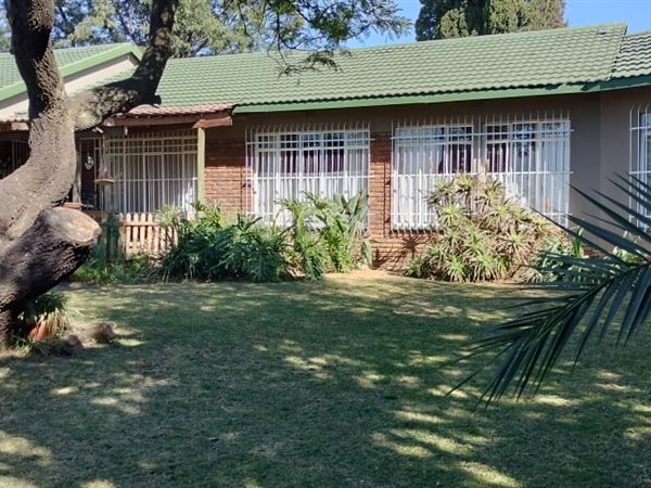 3 Bedroom House 3 Bedroom House