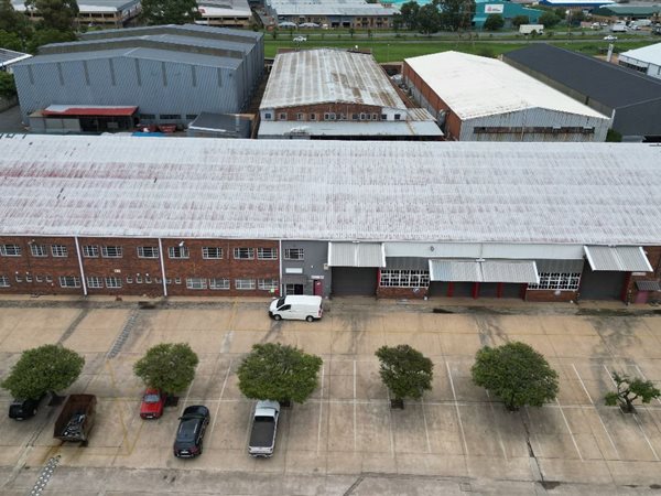 3 222  m² Industrial space