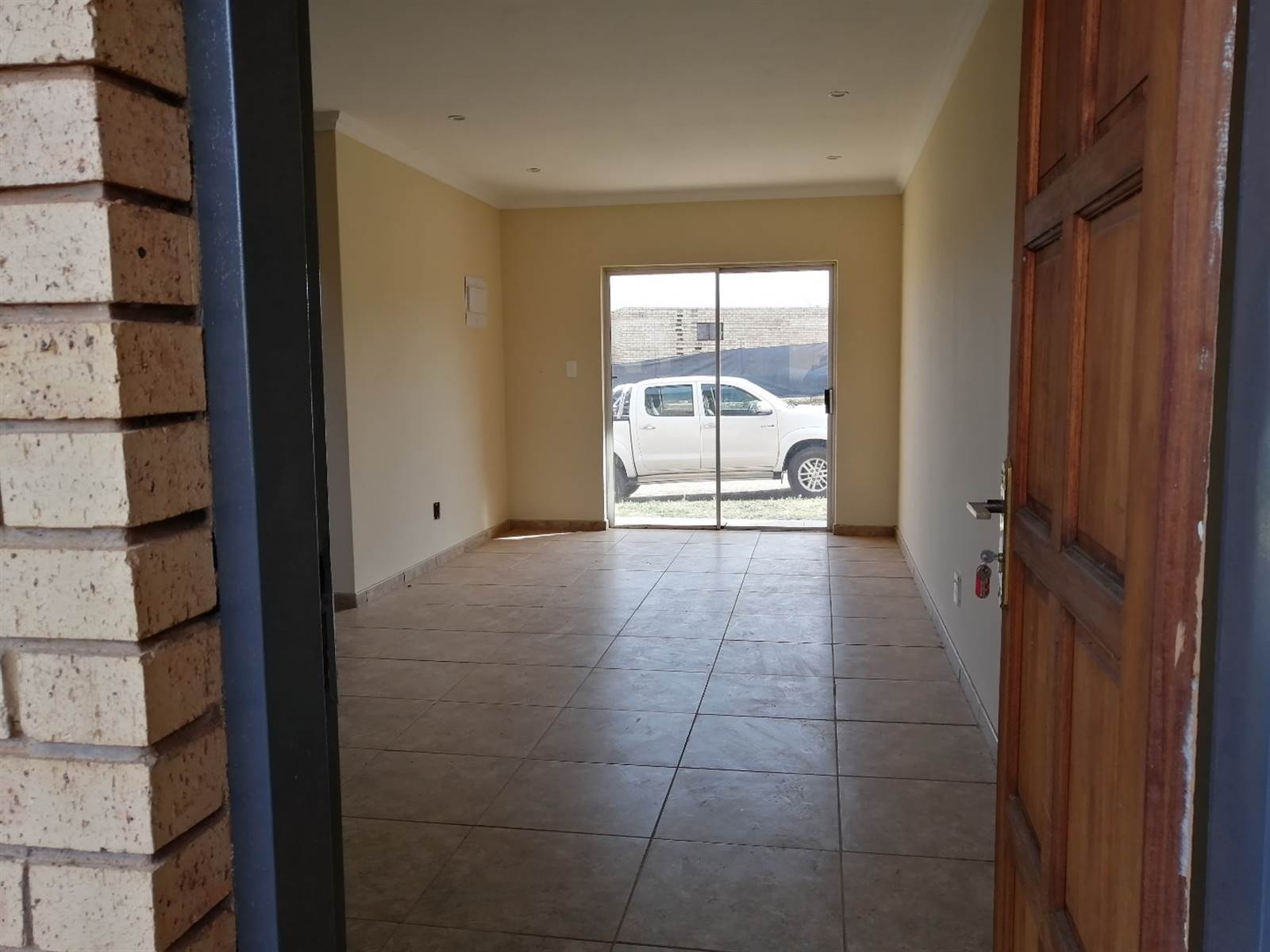 2 Bed Townhouse in Lenasia South photo number 16