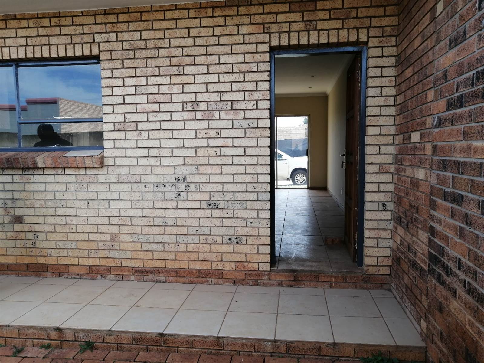 2 Bed Townhouse in Lenasia South photo number 7
