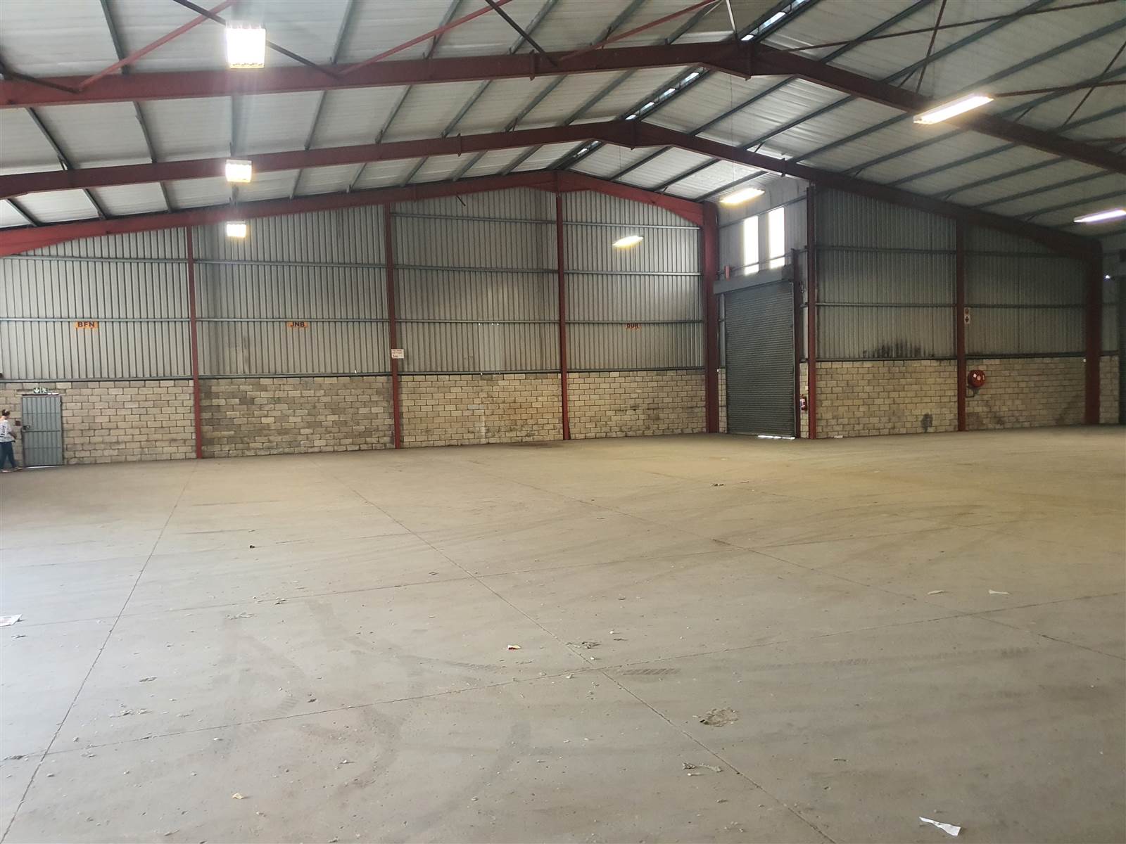 1193  m² Industrial space in Deal Party photo number 8