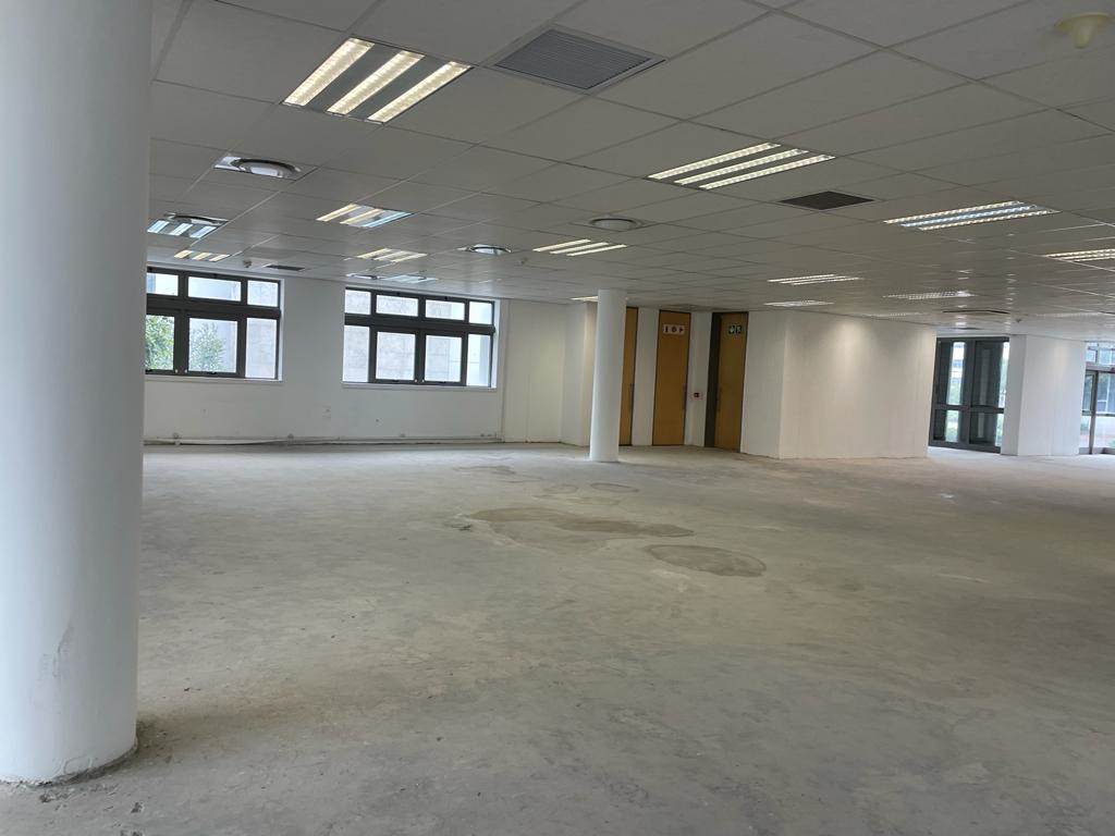 568  m² Commercial space in Waterfall Estate photo number 16