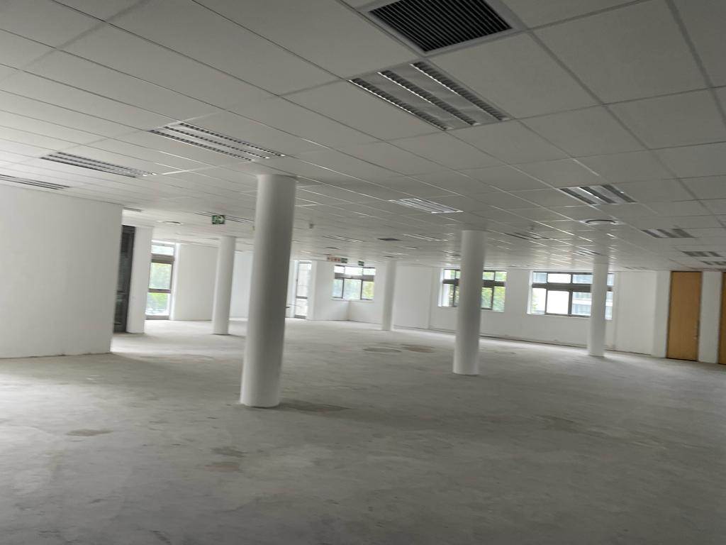 568  m² Commercial space in Waterfall Estate photo number 5