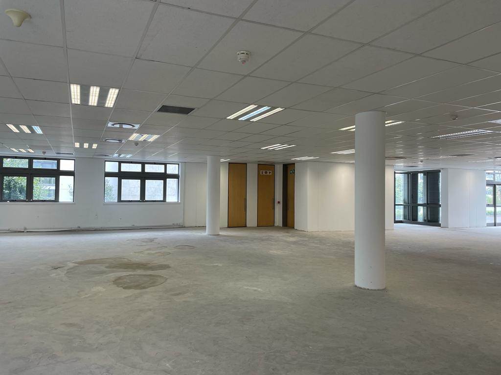 568  m² Commercial space in Waterfall Estate photo number 3