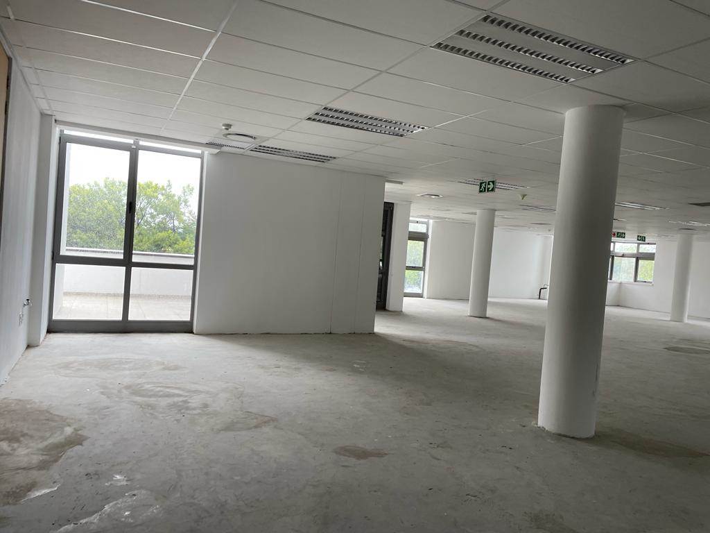 568  m² Commercial space in Waterfall Estate photo number 8