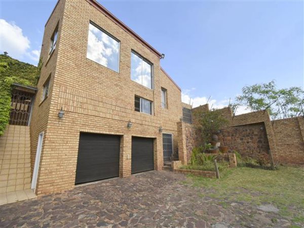 3 Bed House in Waterkloof Heights