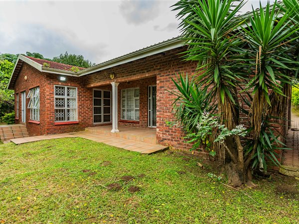 4 Bedroom House 4 Bedroom House