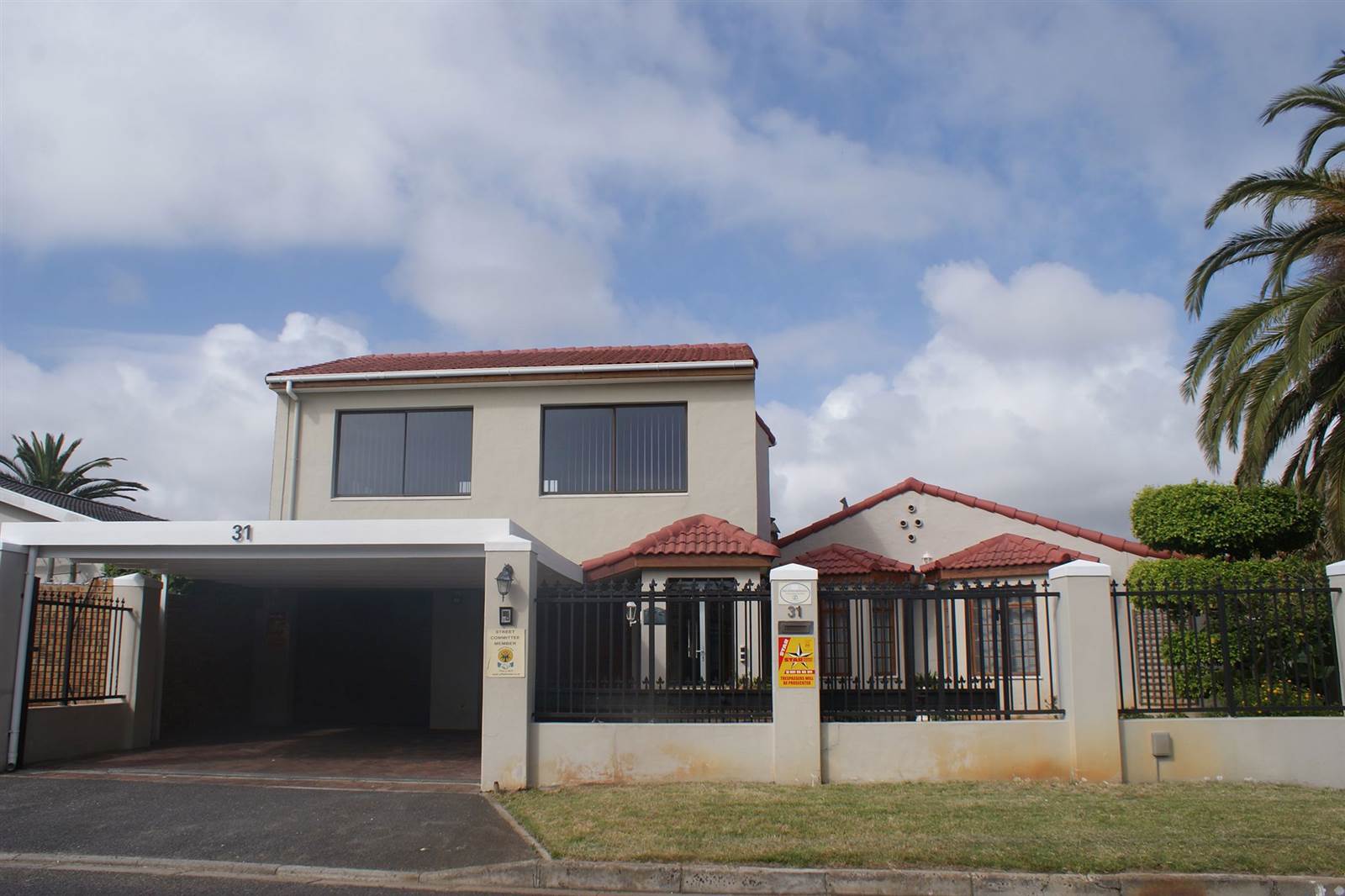 4 Bed House in Flamingo Vlei photo number 2