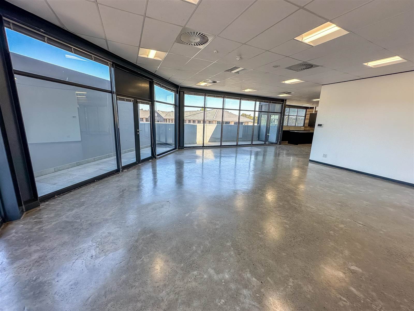 156  m² Commercial space in Durbanville Central photo number 22