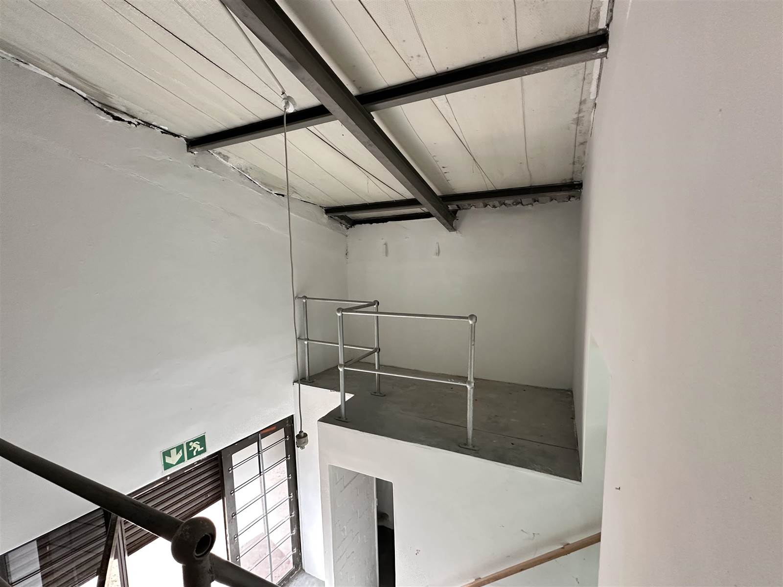 200  m² Commercial space in Vredenburg photo number 10