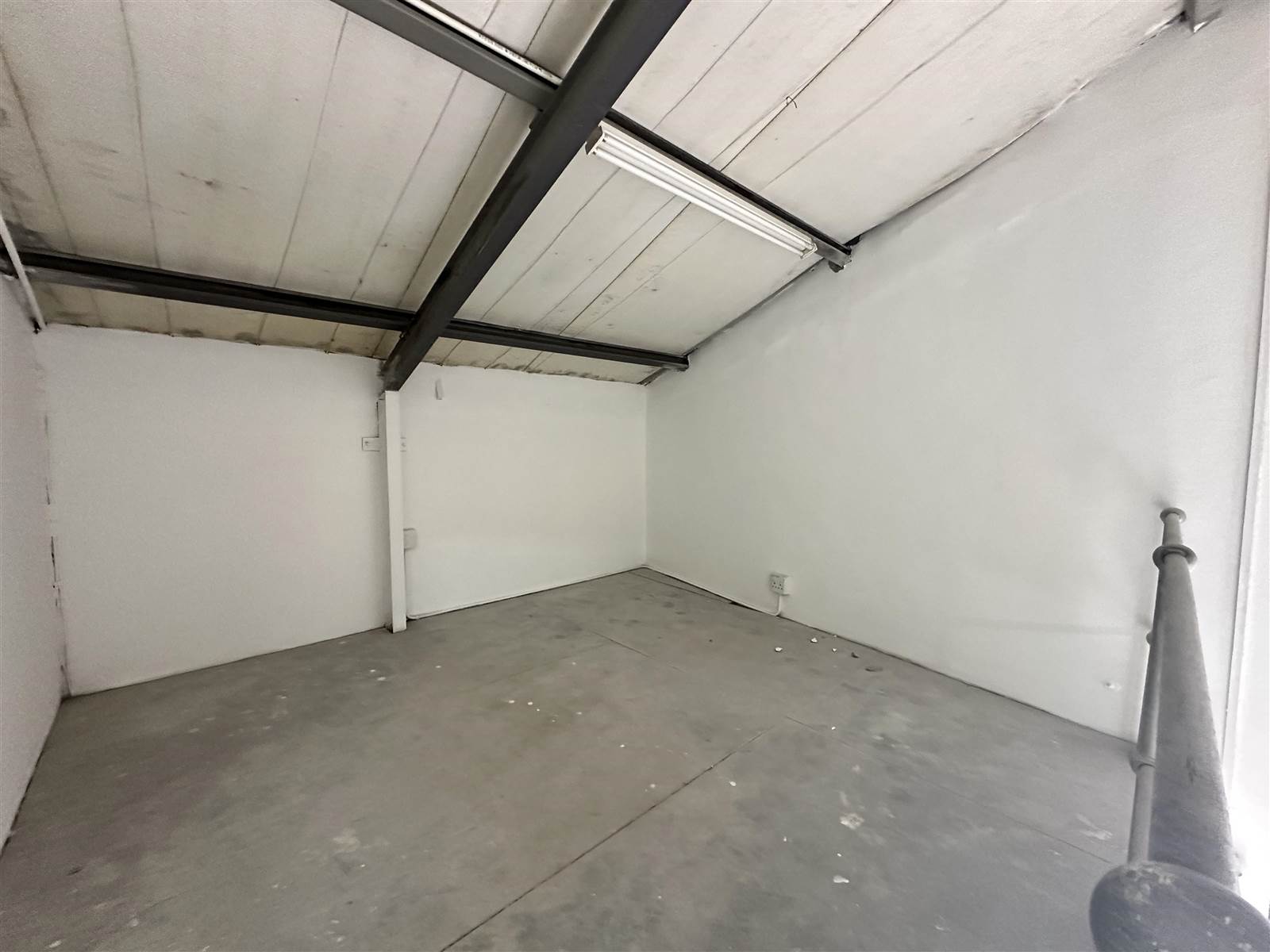 200  m² Commercial space in Vredenburg photo number 9